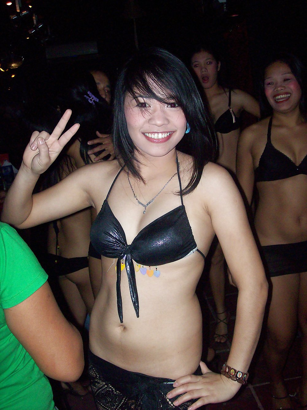 Free Cebu City Philippines Bar Girl Party photos