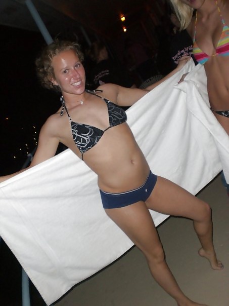 Free College Girls! photos