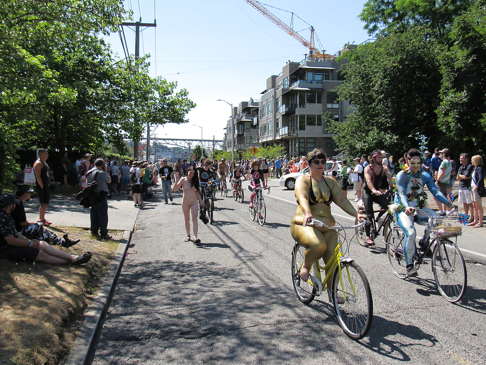 Free oohlalaXXX NIP Fremont Parade Seattle, Washington USA photos