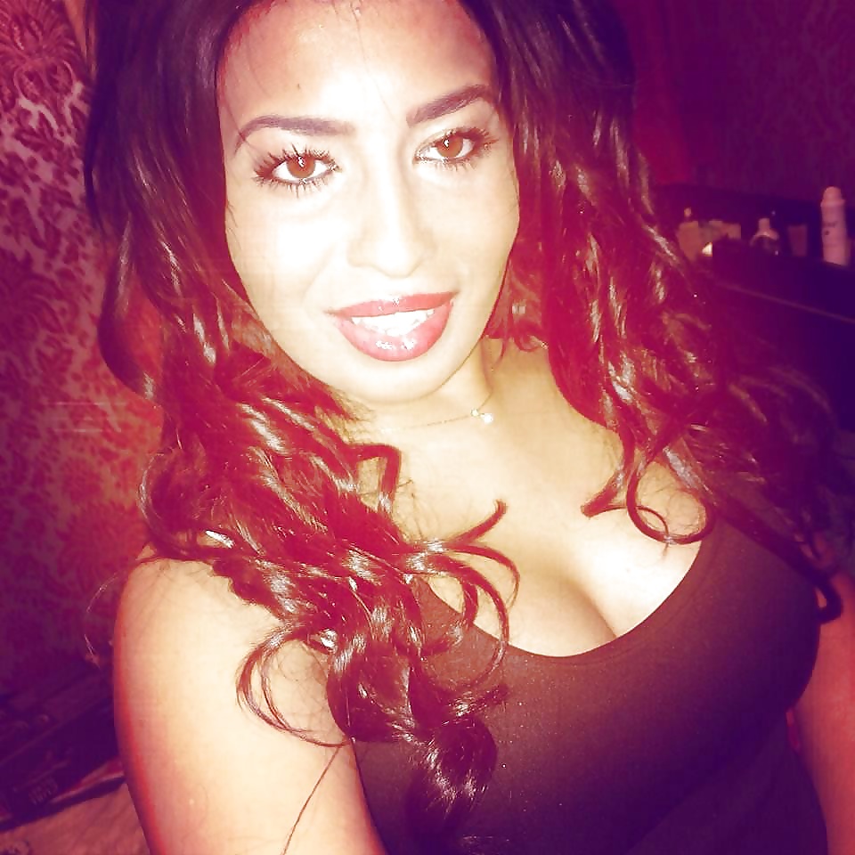 Free Yousra slutty sister van Samir photos