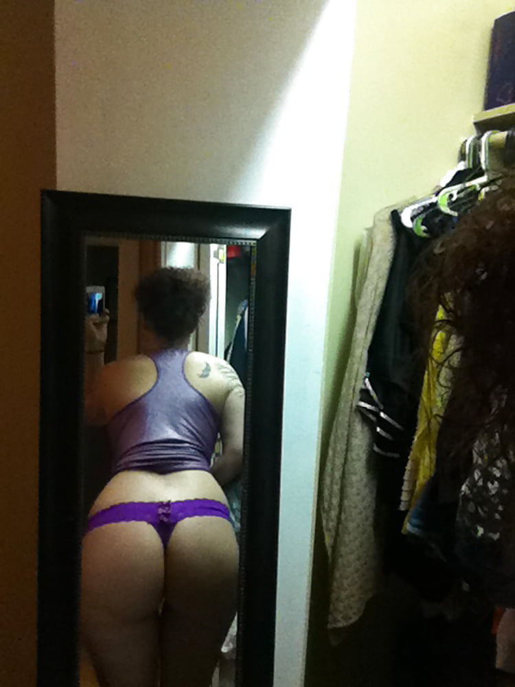 Free Inked Redhead Slut photos