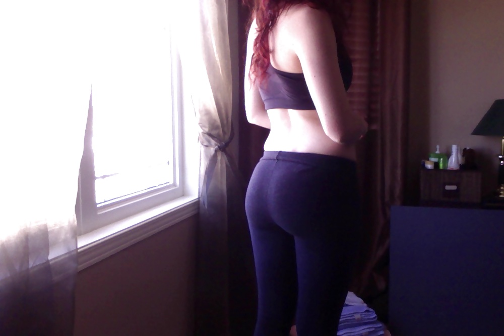 Free Yoga pants 18 photos