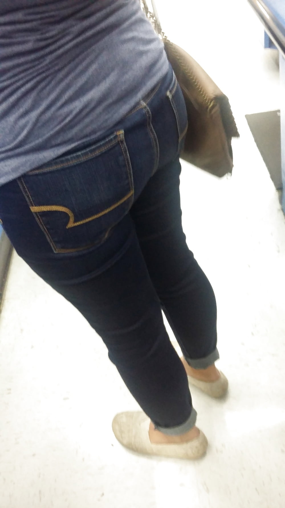 Free pregnant teen at wall mart photos