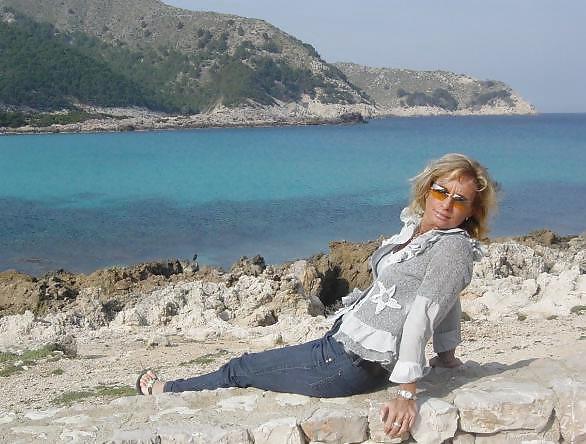 Free Mama Sylvia photos