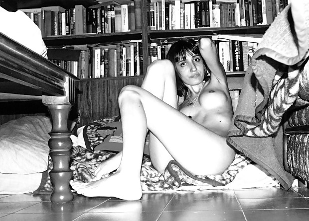 Free Very sexy Iranian teen exposing photos