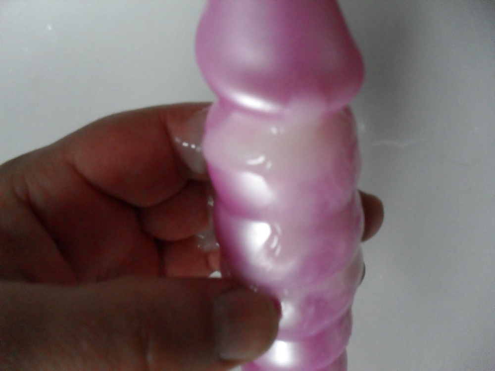 Free Neuer Dildo einer Freundin photos