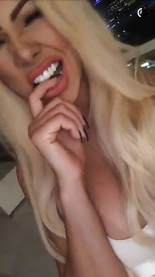 Free Loira Barbie Do Snapchat photos