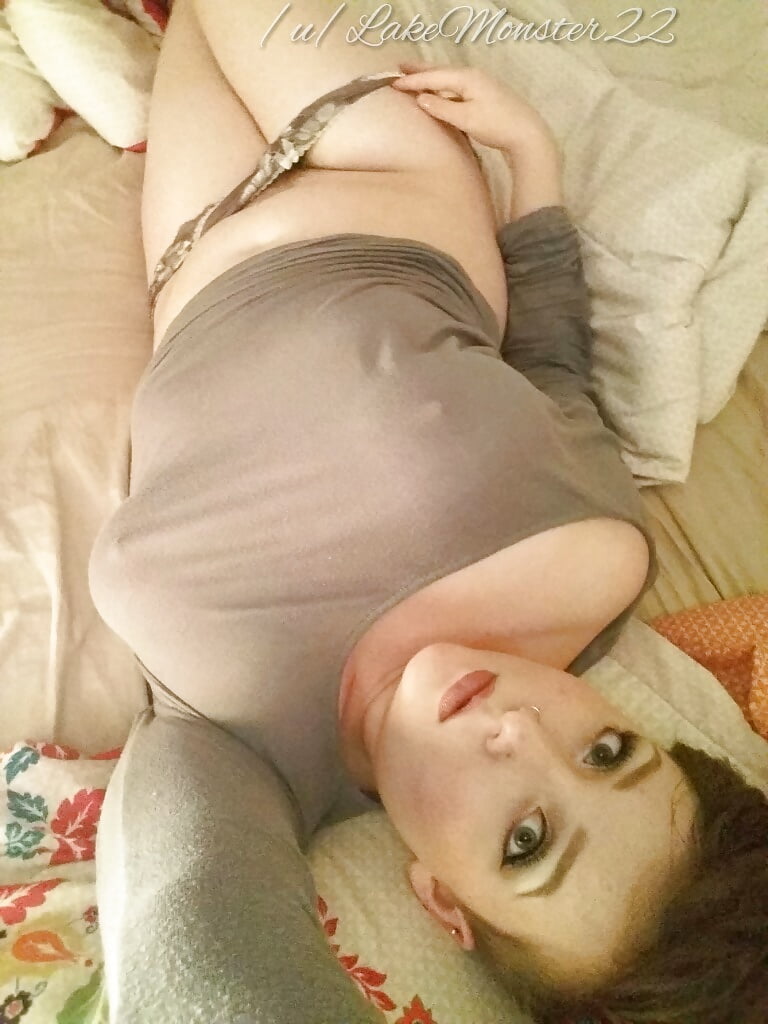 Free Chubby Nerdy Teen Slut aka LakeMonster22 Selfies photos