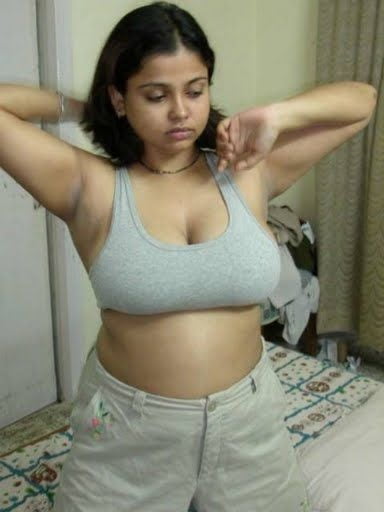 Free Madhu Sharma - Indian Wife's Candid Nude and Sex Pics photos