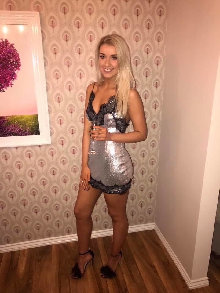 Free Public Wank Bank 7 (chavs) photos