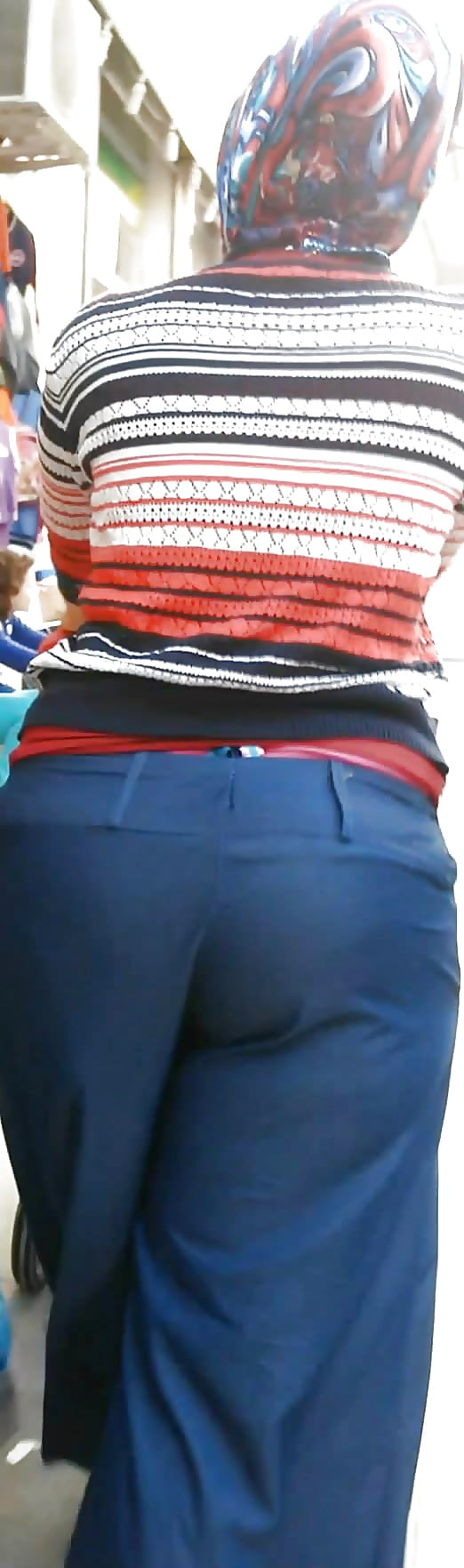 Free Turkish Sexy Hijab Candid Butt photos