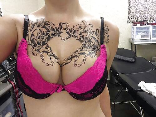 Free Sexy Selfies 002 photos