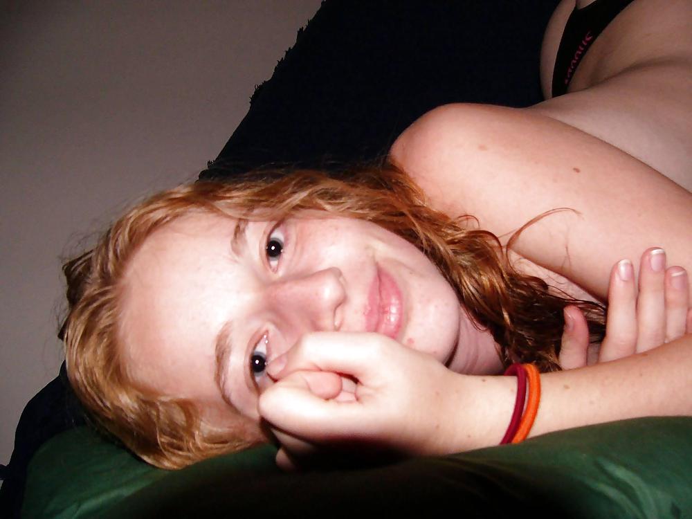 Free belle petite teen rousse photos