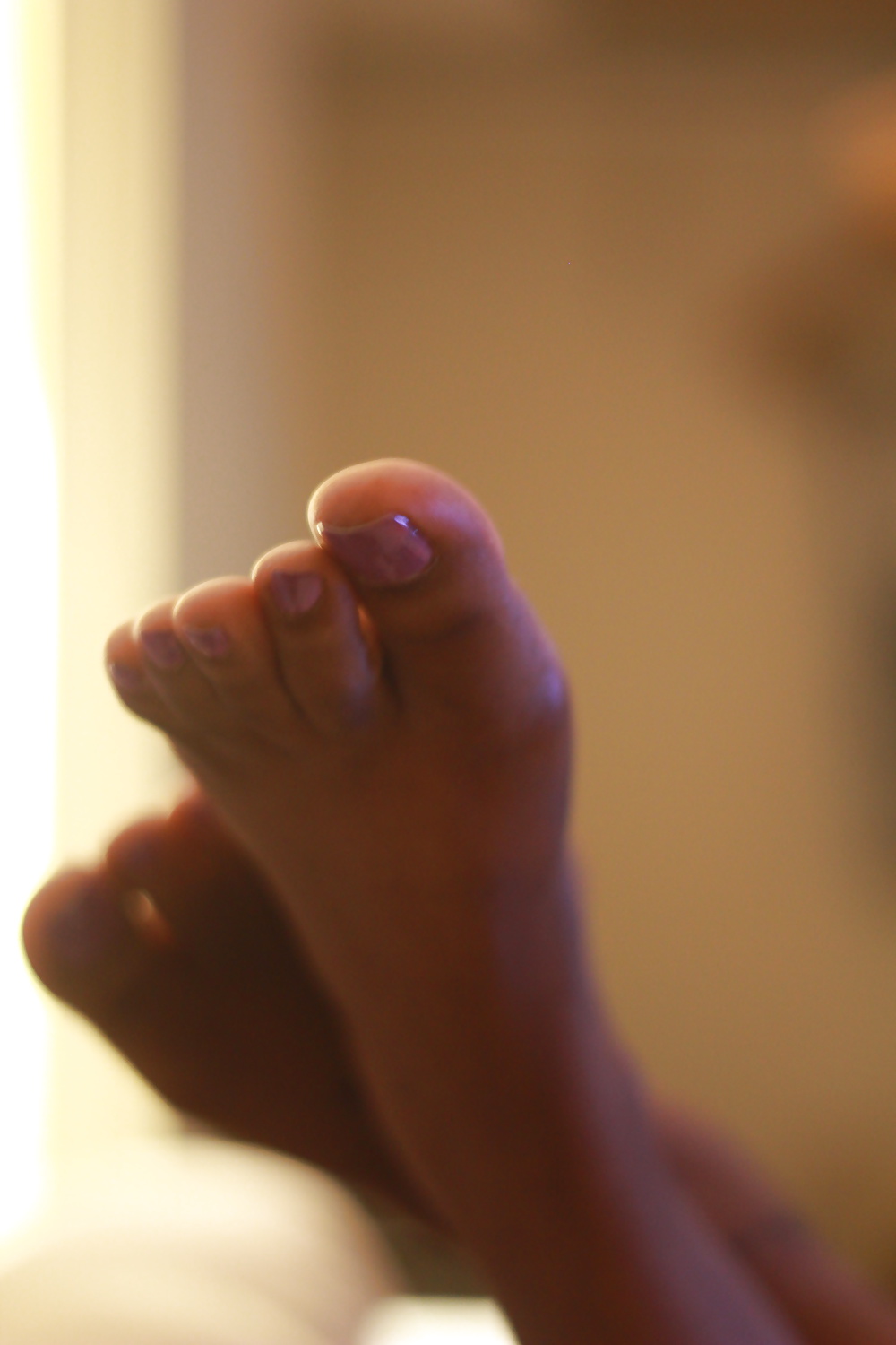 Free ebony's feet photos