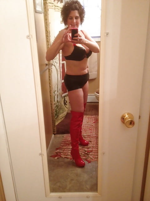 Free HOT LEATHER AND RED BOOTS photos