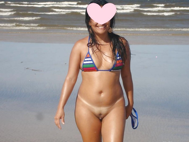 Free Brazilian girls nude beach photos