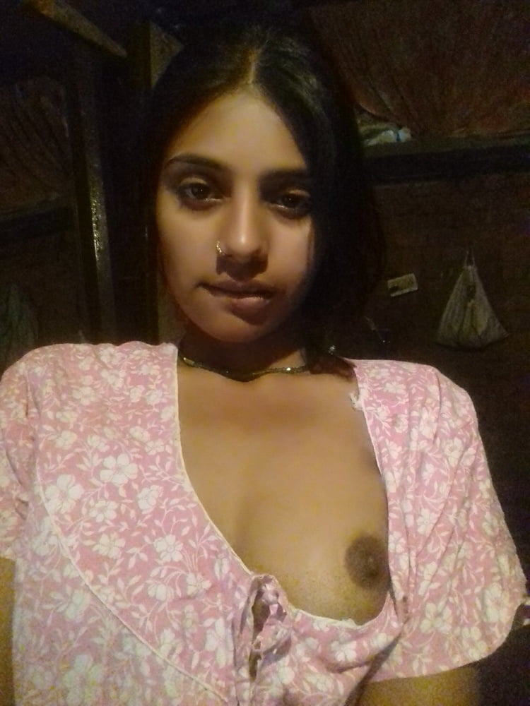 Sexy Desi Sluts Collection - 105 Photos 