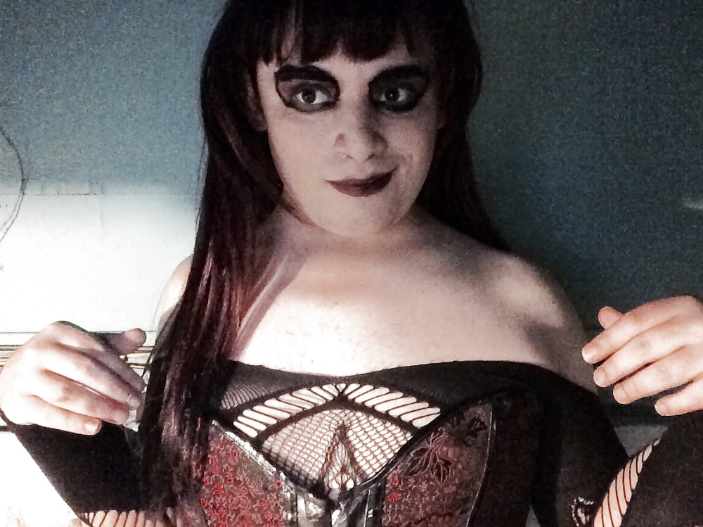 Goth Tgirl
