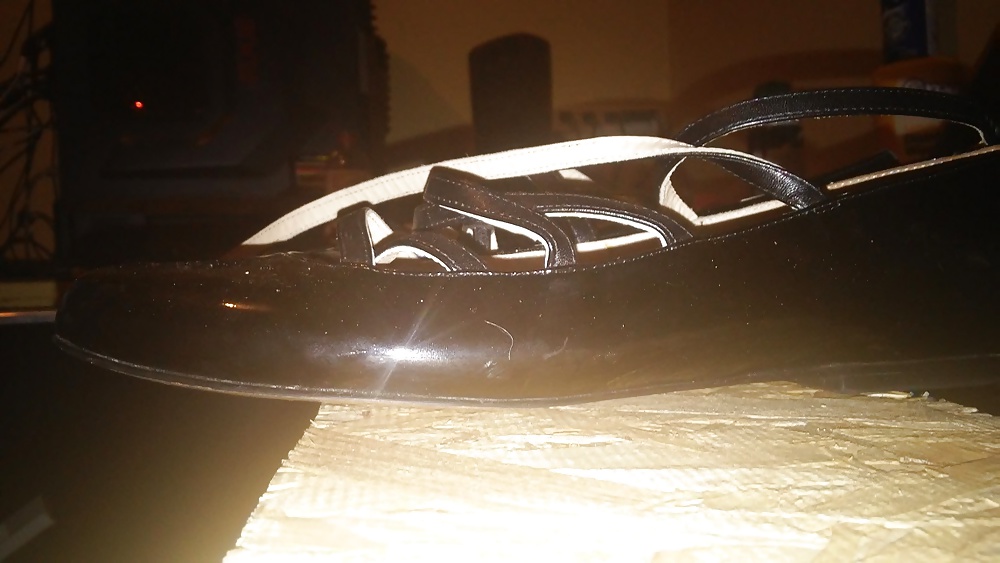 Free Andrew Stevens Ankle-Strap Ballet Flats photos