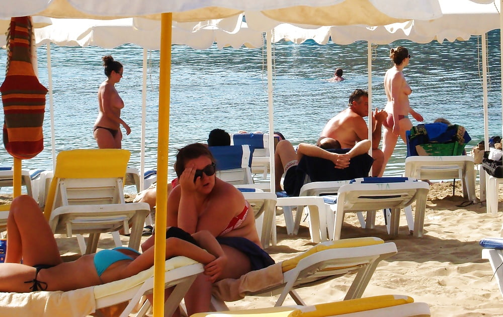 Free amateur breasts cunts nude bikini teens 2 photos