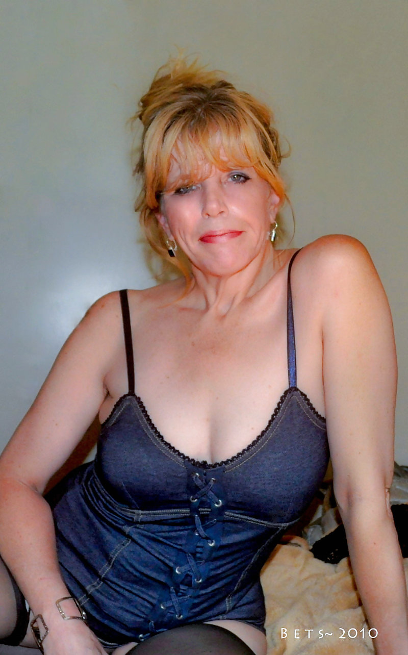 Free Mature Art photos