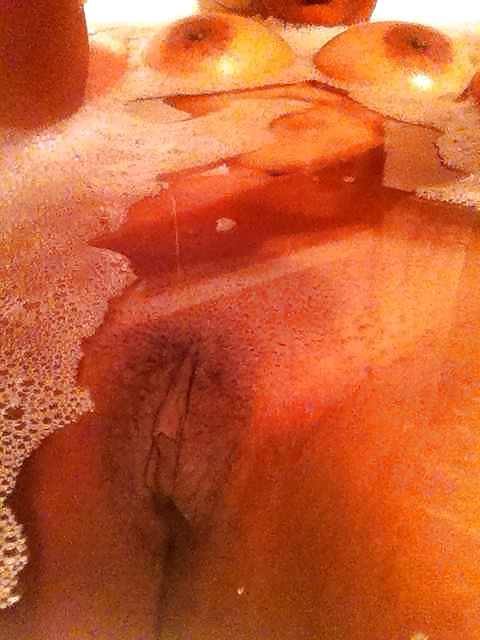 Free INDIAN WHORE AT HOME photos