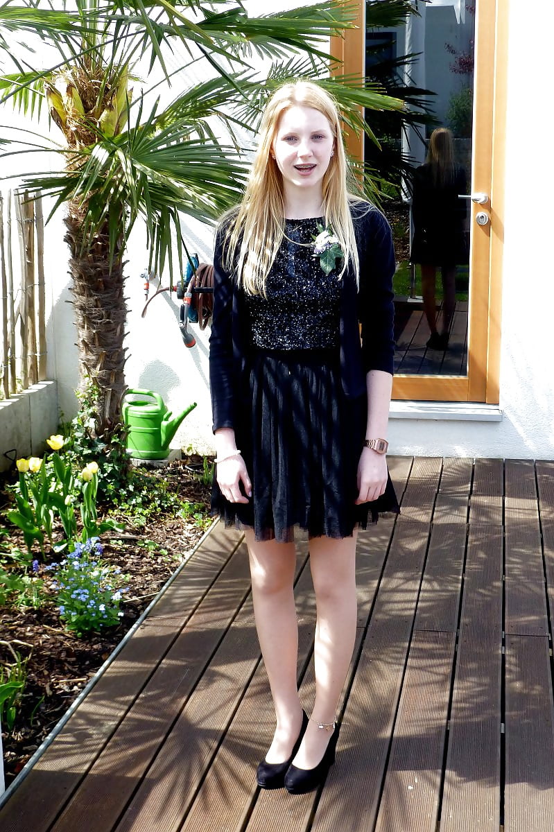 Free Cute NN Teen in Pantyhose photos