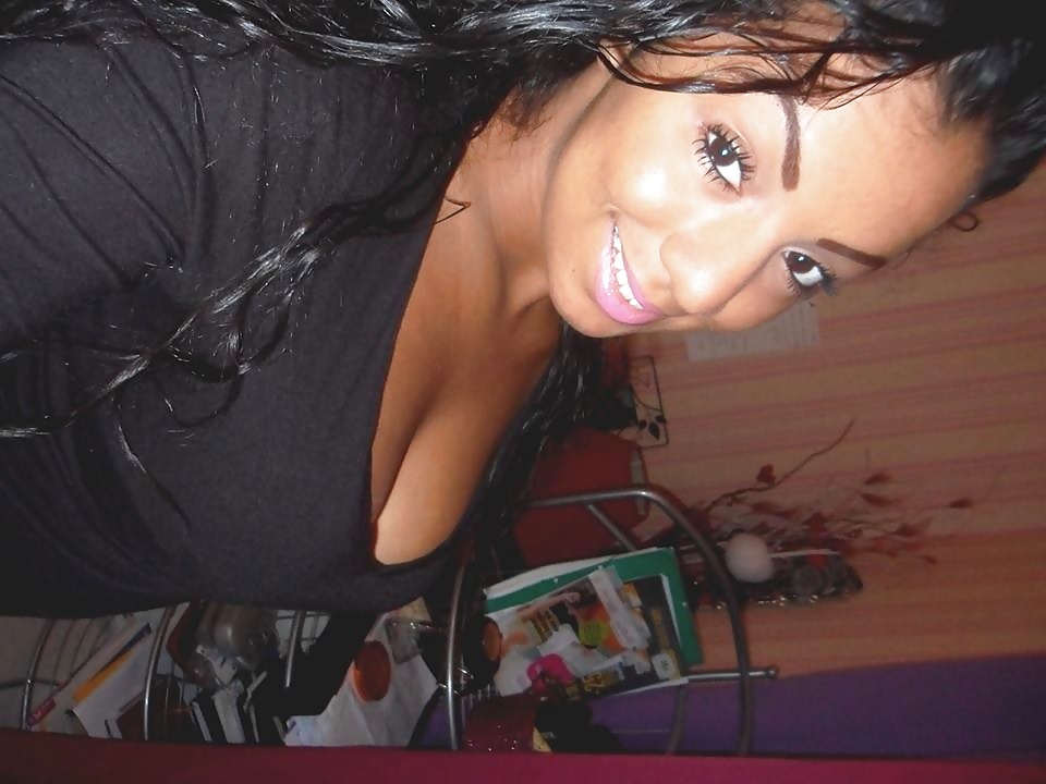 Free Beurette Facebook 3 photos