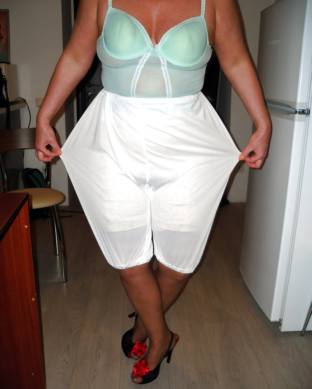Housewives in girdles fucking