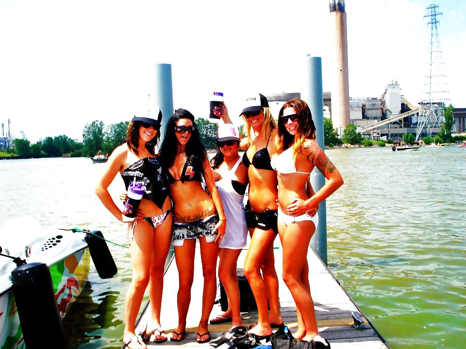 Free Slut Fuck Pig Ashley! Plz comment photos