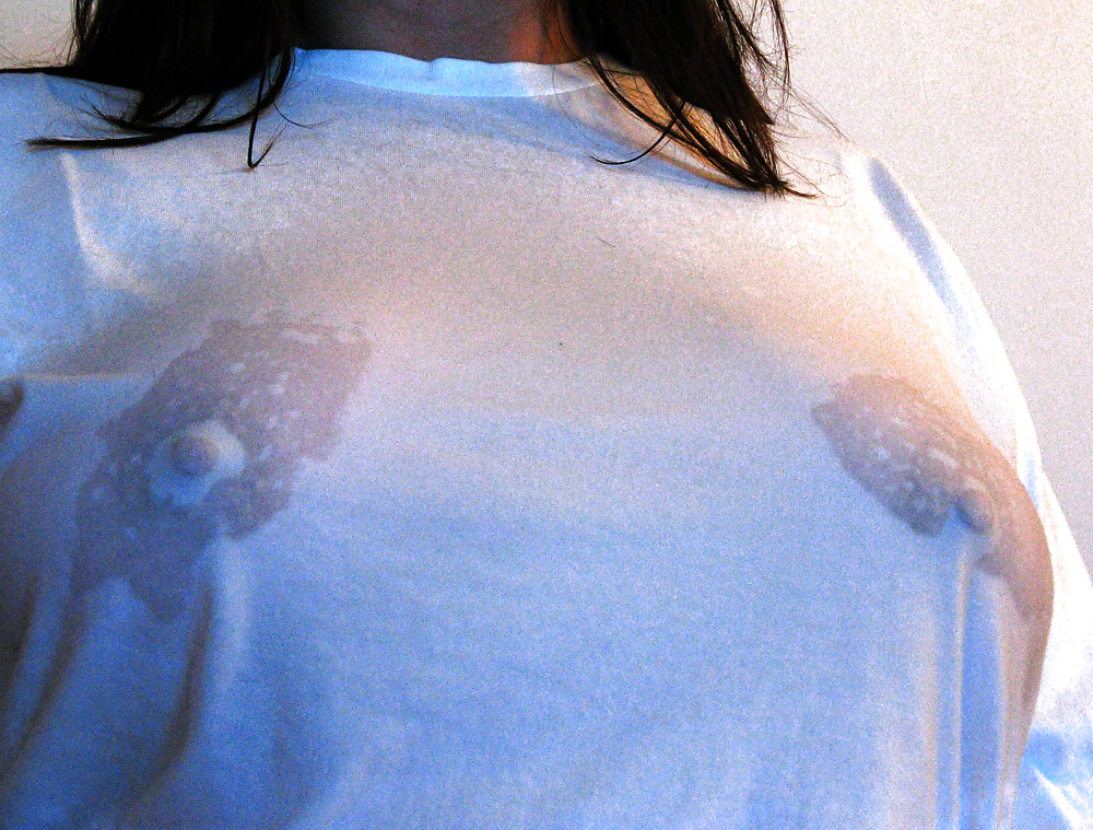 Free Wet T-Shirt photos