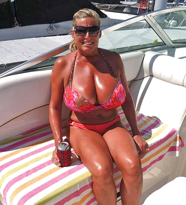 Free Webtastic Special: Granny Time Vol.303 photos