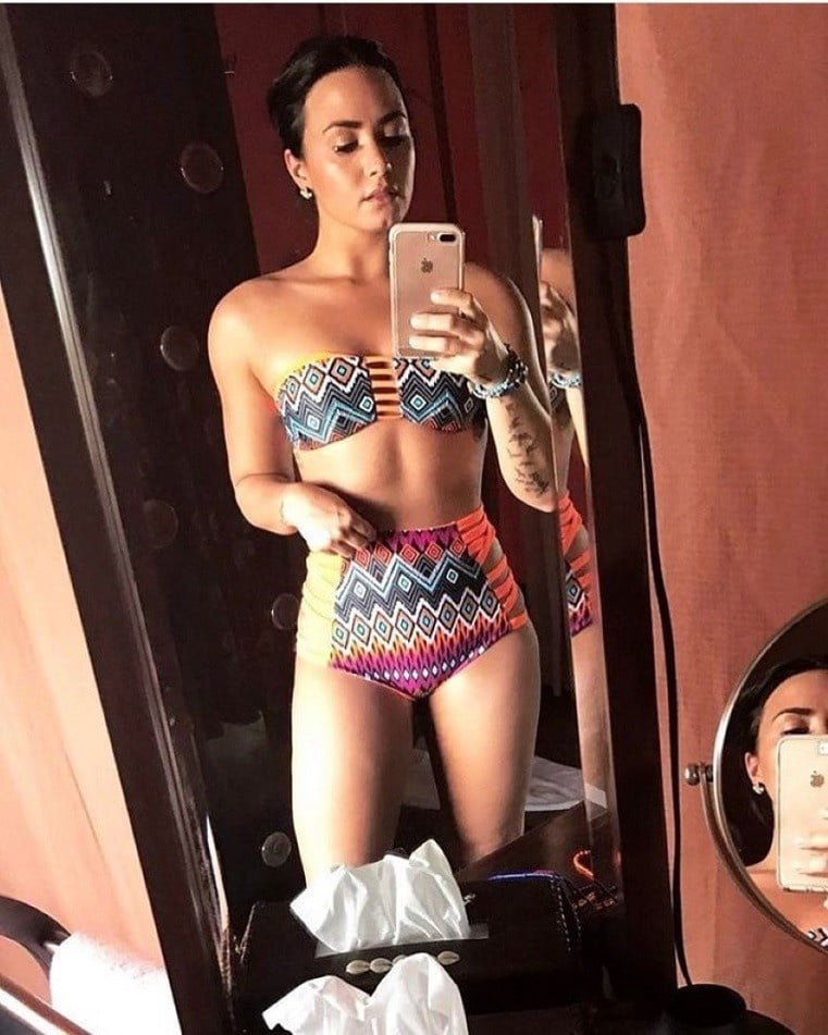 Free Demi Lovato Mix 2 (cute1foryou) photos