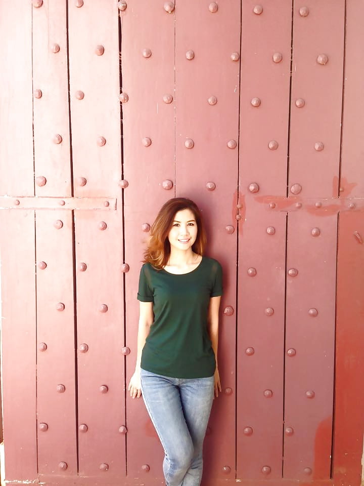 Free Thai nisit nude 3 photos