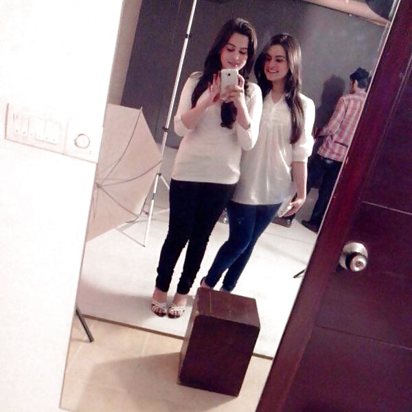 Free Double Dose of Indian Curry Cunts photos