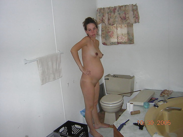 Free Hot pregnant girls and matures photos