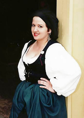 Free Faire Wenches photos