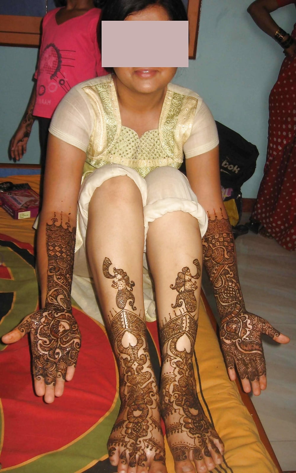 Free Indian sexy hands feet and mehndi photos