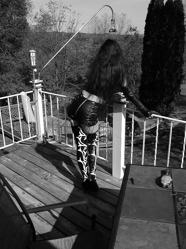 Free Lick it bitch photos