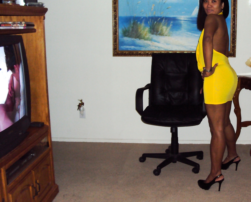 Free Baby Doll, hot in Yellow!  Me & Friend!! photos