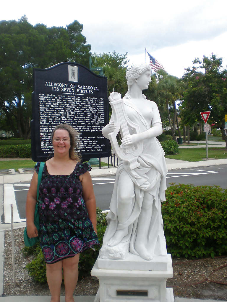 Free Emailed Pics To Post. Please Comment For Her photos