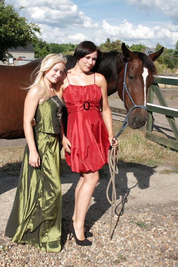 Free CowGirls photos