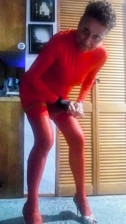 who is the lady in red cleanjean red lingerie that is         