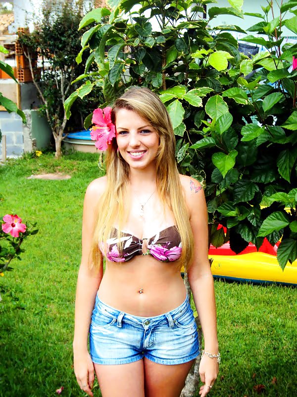 Free Brazilian Hot Bikinis photos
