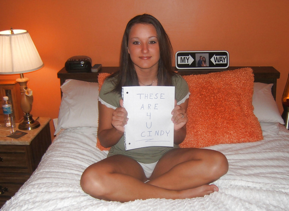 Free Tanned chick photos