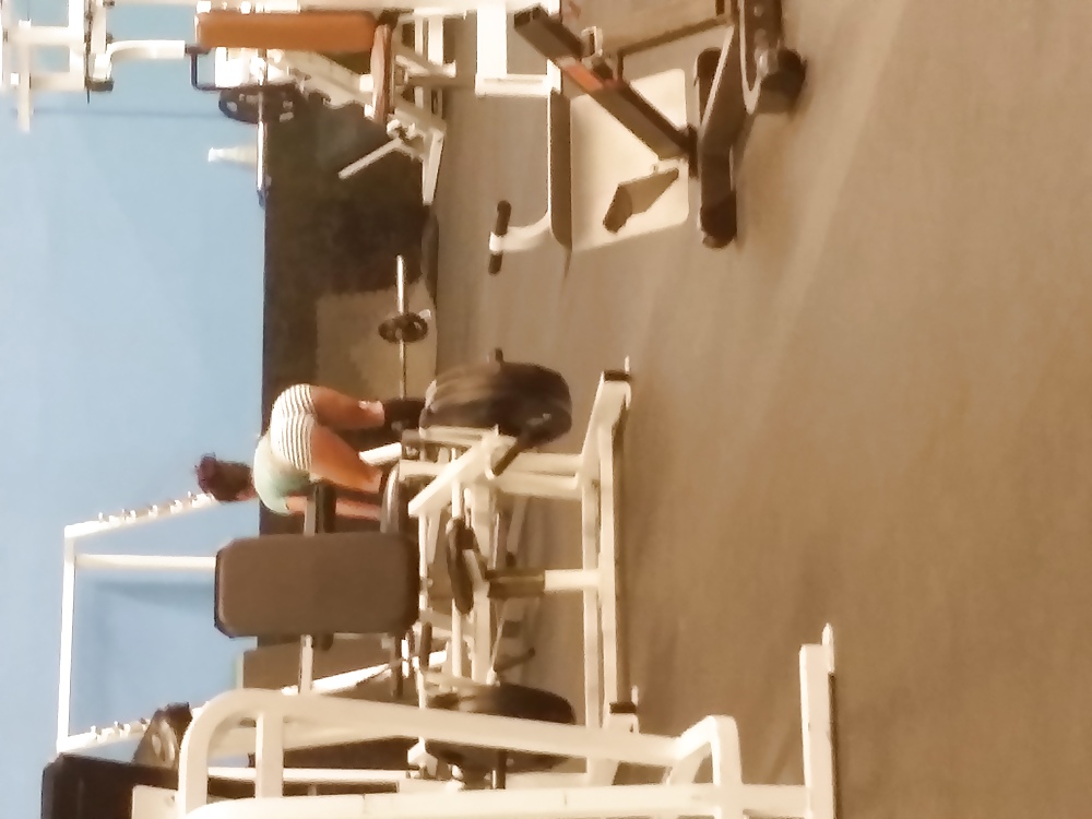 Free Candid Gym Ass photos