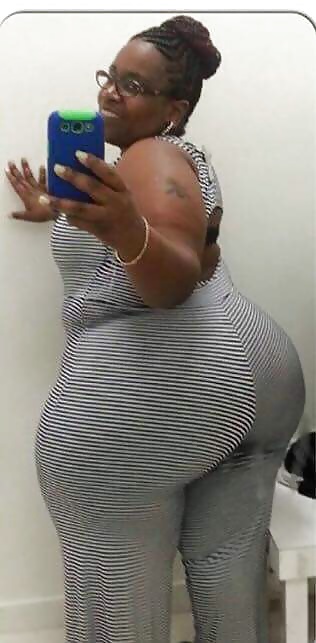 Sissy curvy chubby makeout