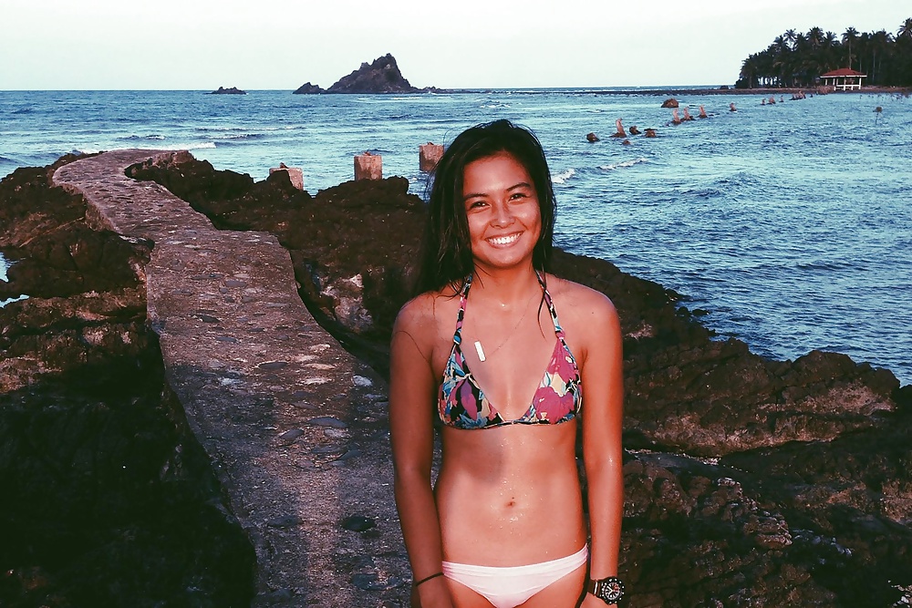 Free Hot filipino girls in bikinis photos