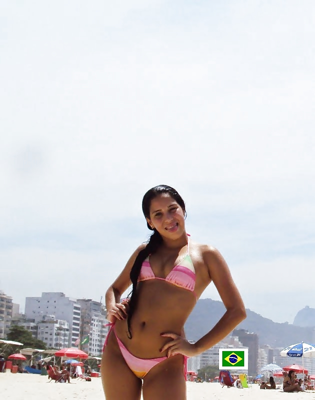 Free Bikini teens  in Brazil 2 photos