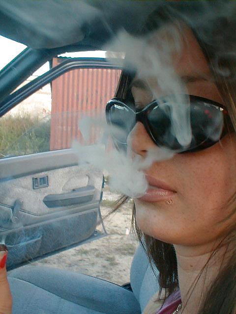 Free smoking in cars photos
